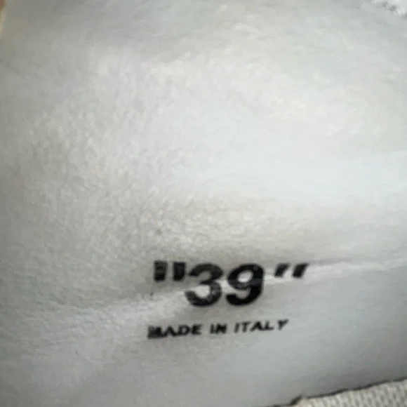 Off-White 3.0 Off Court Leather High-Top Sneakers - Made in Italy - Picture 9 of 13